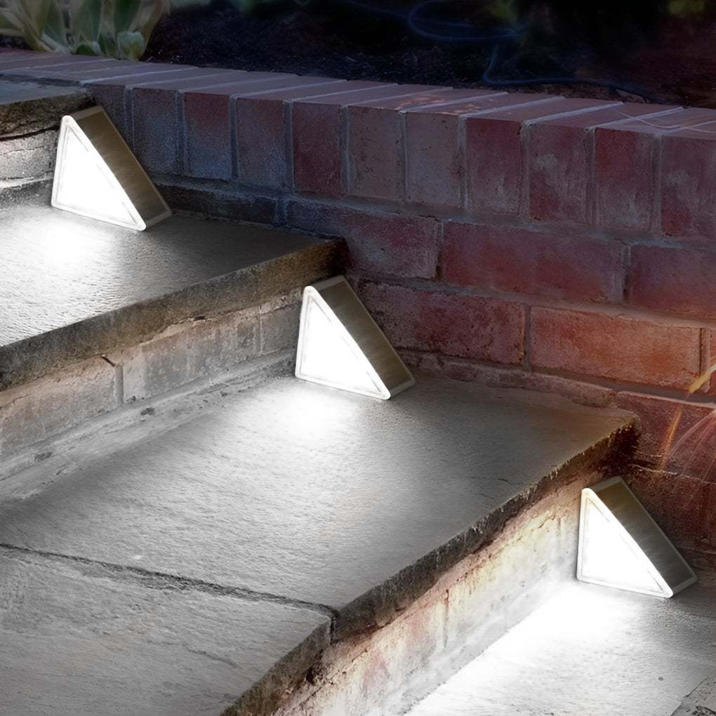 Triangle Automatic Charging Wire-Free Waterproof LED Solar Modern Step-Mounted Lights