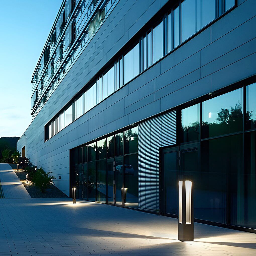 Black Aluminum Garden LED 7W 4-Beam Landscape Bollard Lights